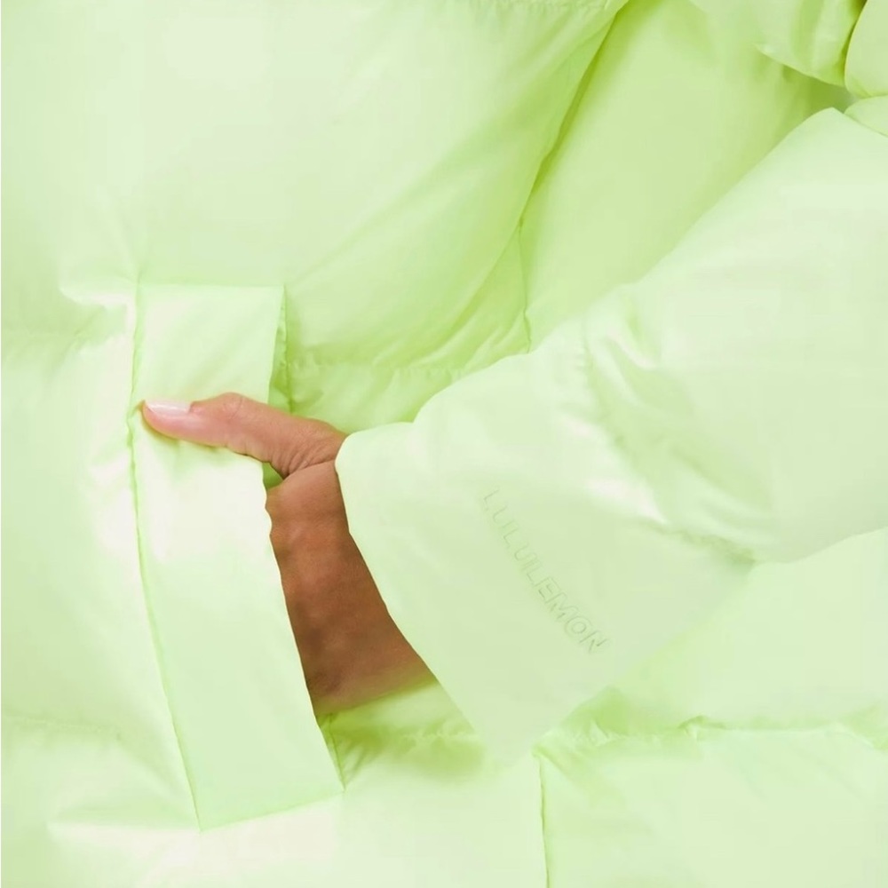 💚NEW LULULEMON WUNDER PUFF JACKET - Picture 4 of 10